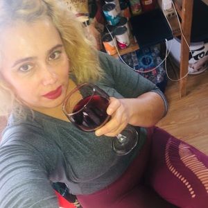 Meet your Posher, Leyley